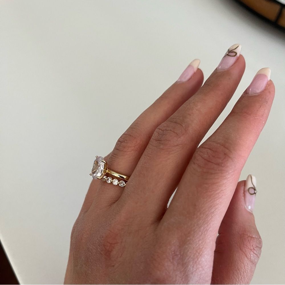 Gold Women's Ring - Picture 3 of 4